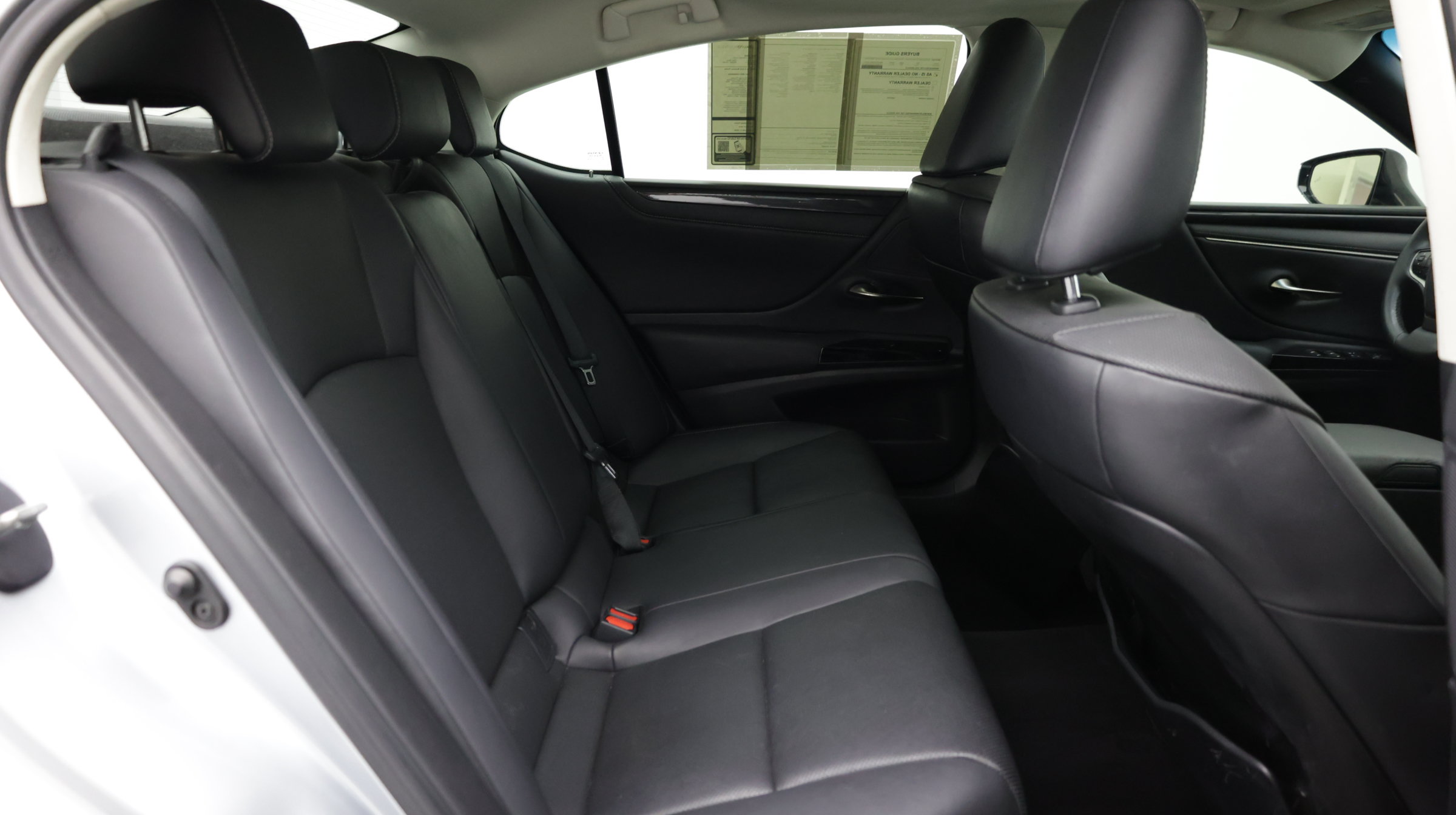 Used 2022 Lexus ES 350 w/ Accessory Package 2 FWD image 32