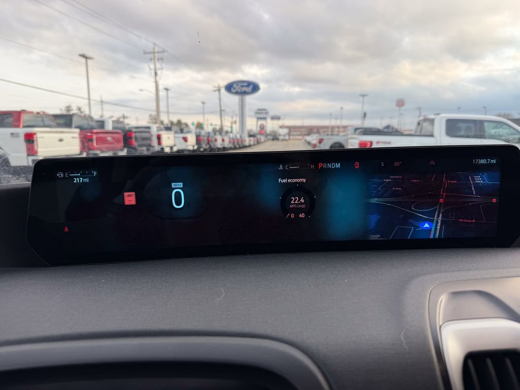 Used 2025 Ford Expedition Active image 35