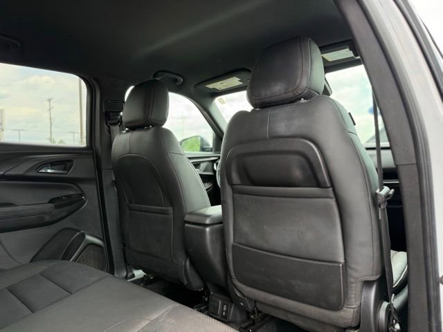 Used 2022 Chevrolet TrailBlazer RS w/ Technology Package FWD image 19