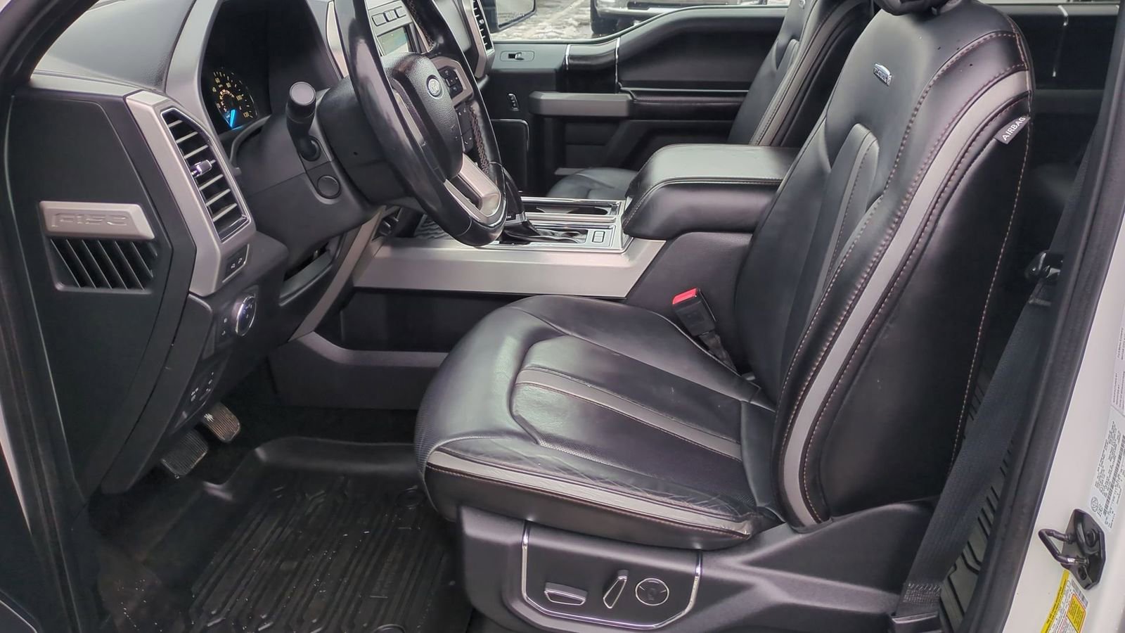 Used 2018 Ford F150 Platinum w/ Technology Package image 17