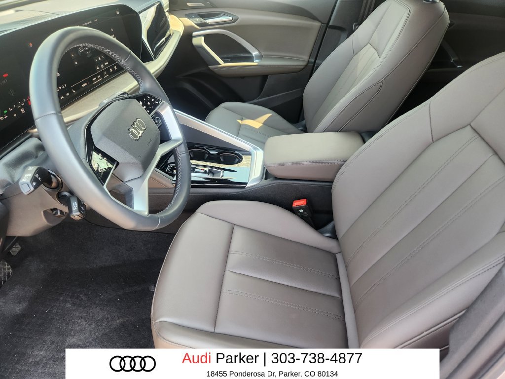 Used 2025 Audi Q5 Premium Plus w/ Premium Plus AWD/4WD image 12