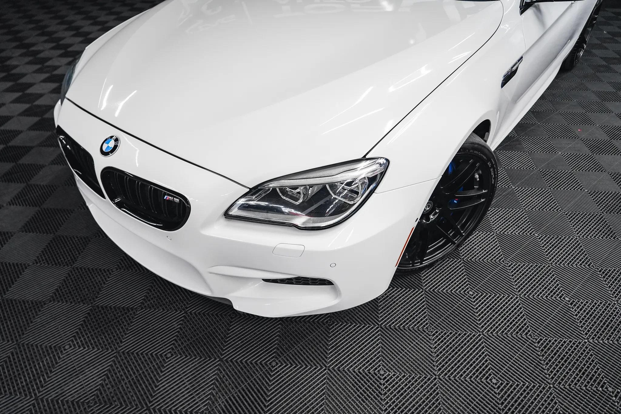 Used 2016 BMW M6 Gran Coupe w/ Executive Package RWD image 3