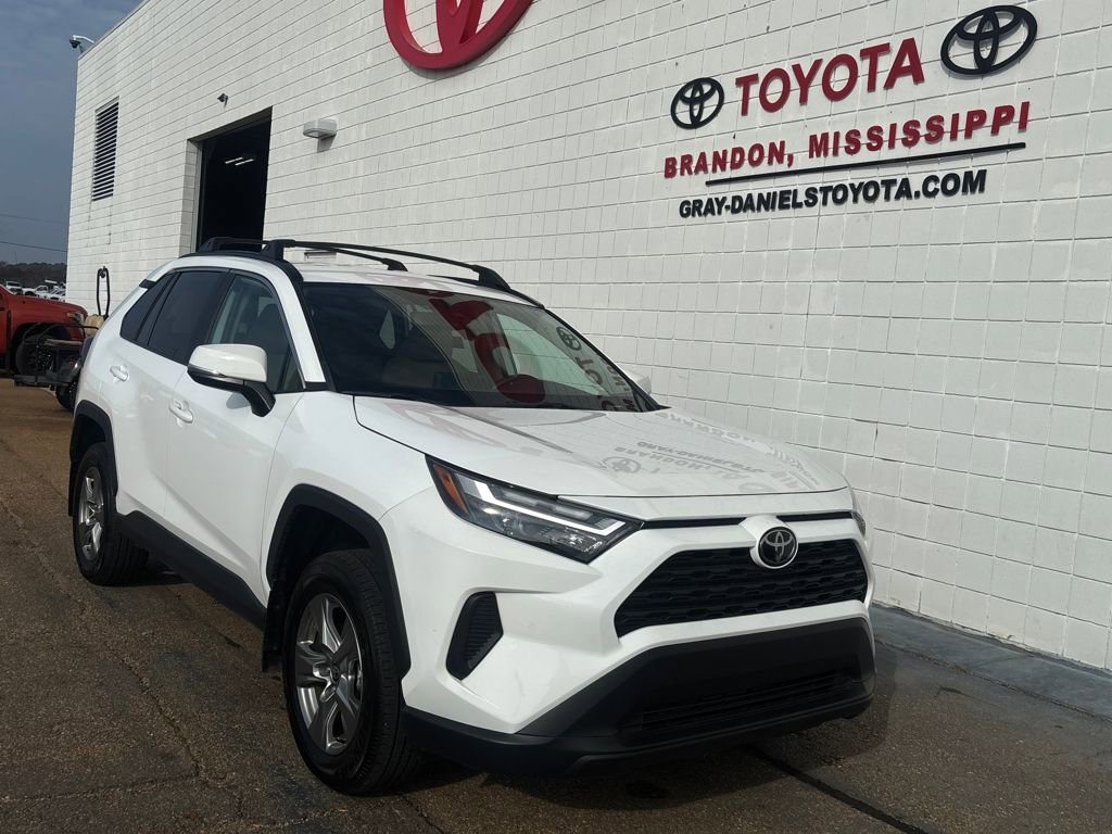 Used 2023 Toyota RAV4 XLE image 3