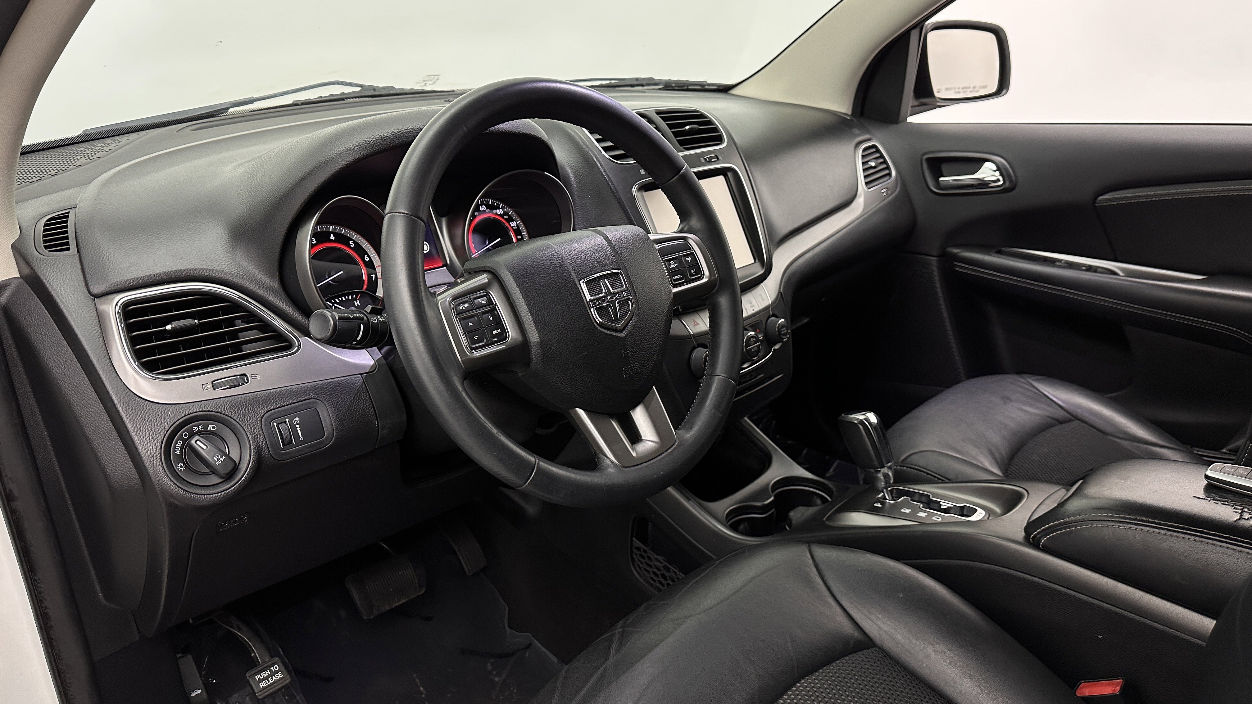 Used 2016 Dodge Journey Crossroad FWD image 11