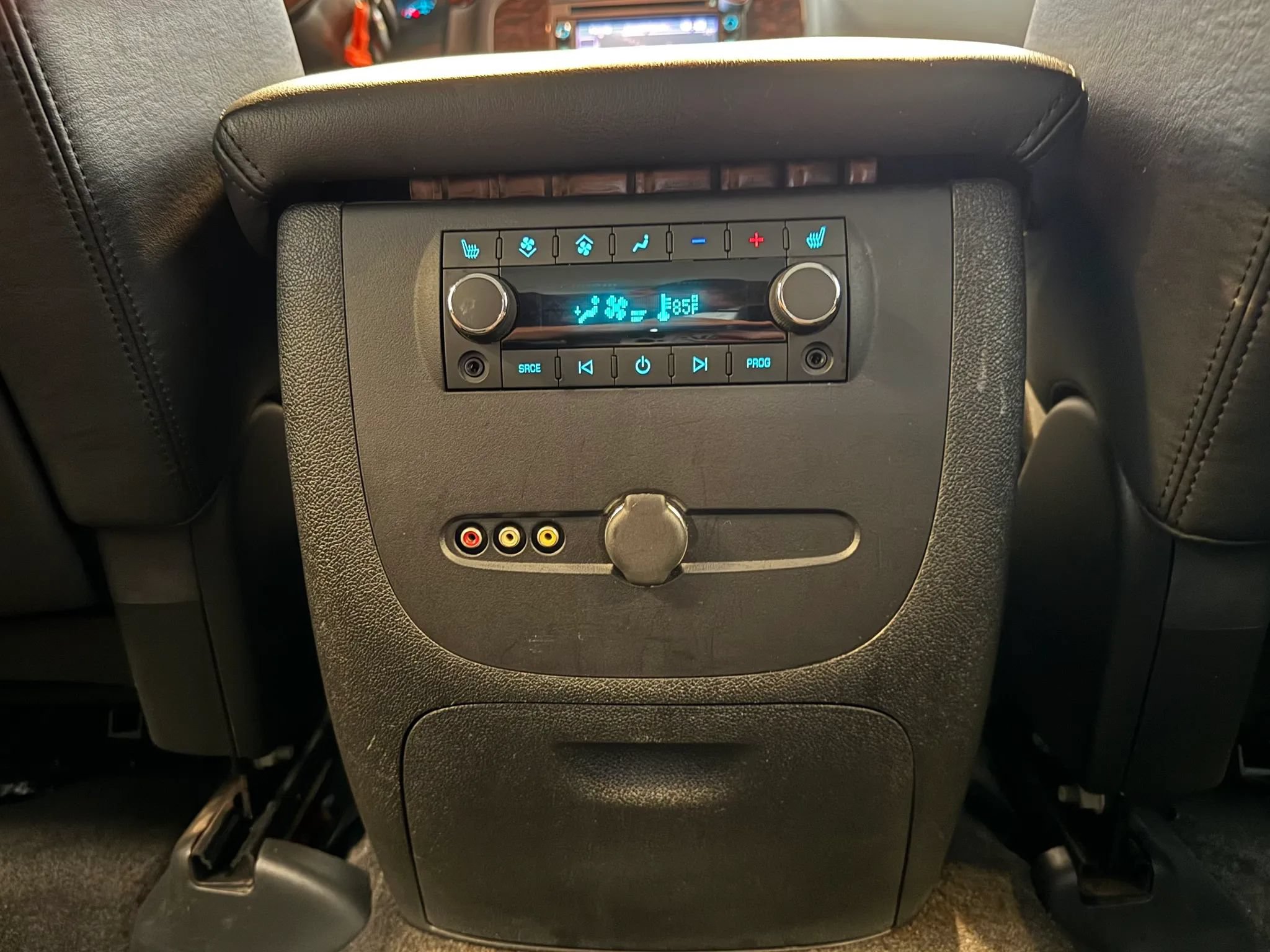 Used 2008 GMC Yukon Denali AWD/4WD image 32