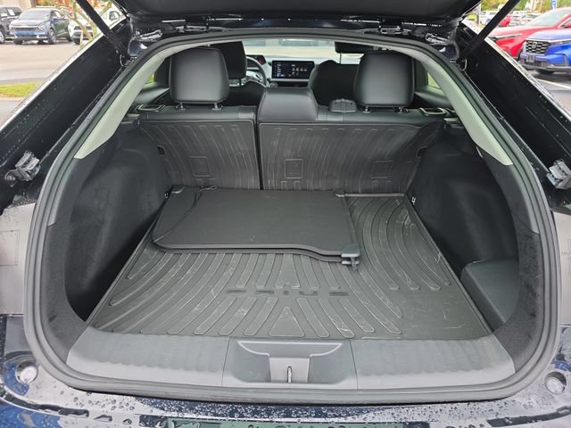 Used 2025 Toyota Prius FWD image 30