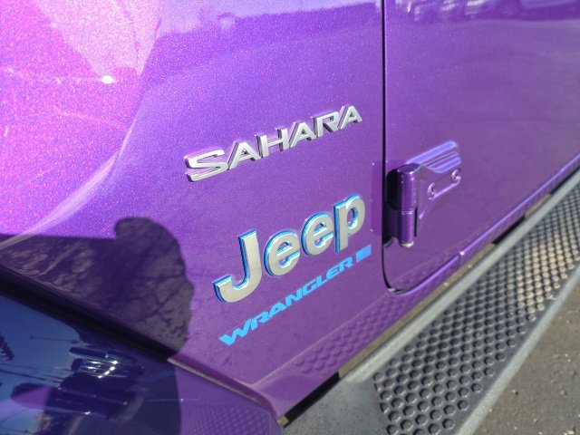 Used 2023 Jeep Wrangler Unlimited Sahara w/ Cold Weather Group image 58