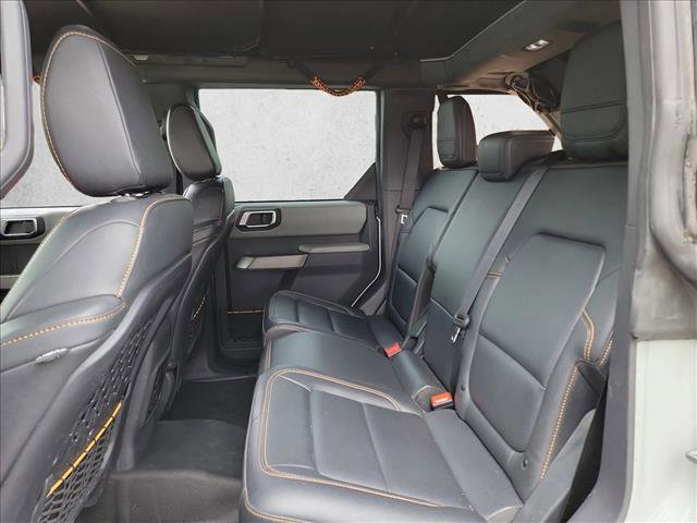 Used 2022 Ford Bronco Badlands w/ Sasquatch Package AWD/4WD image 14