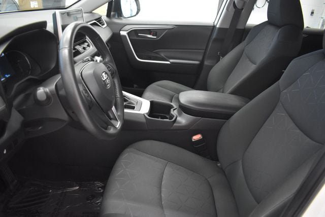 Used 2025 Toyota RAV4 XLE w/ Weather Package AWD/4WD image 22