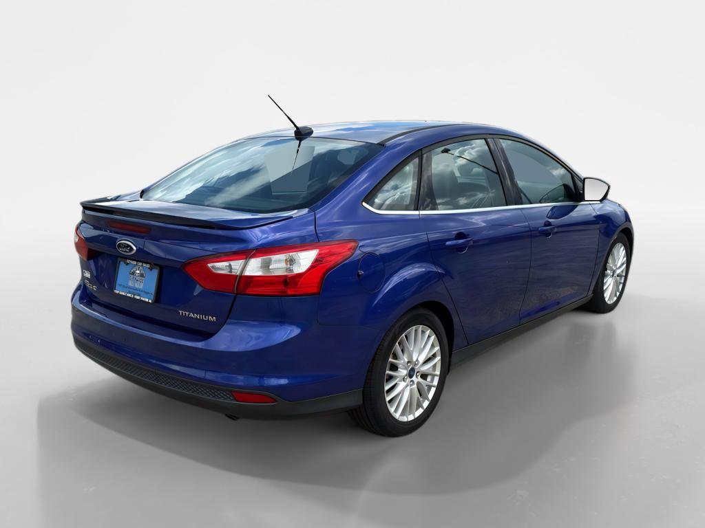 Used 2014 Ford Focus Titanium FWD image 5