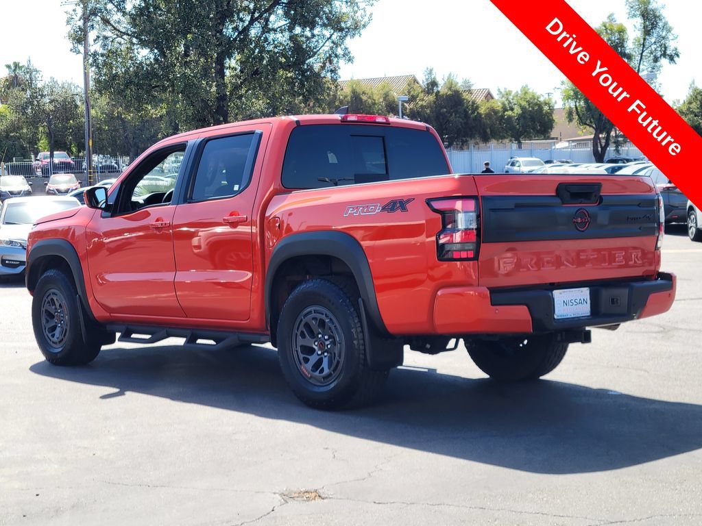 Used 2025 Nissan Frontier PRO-4X w/ Tow Package AWD/4WD image 3