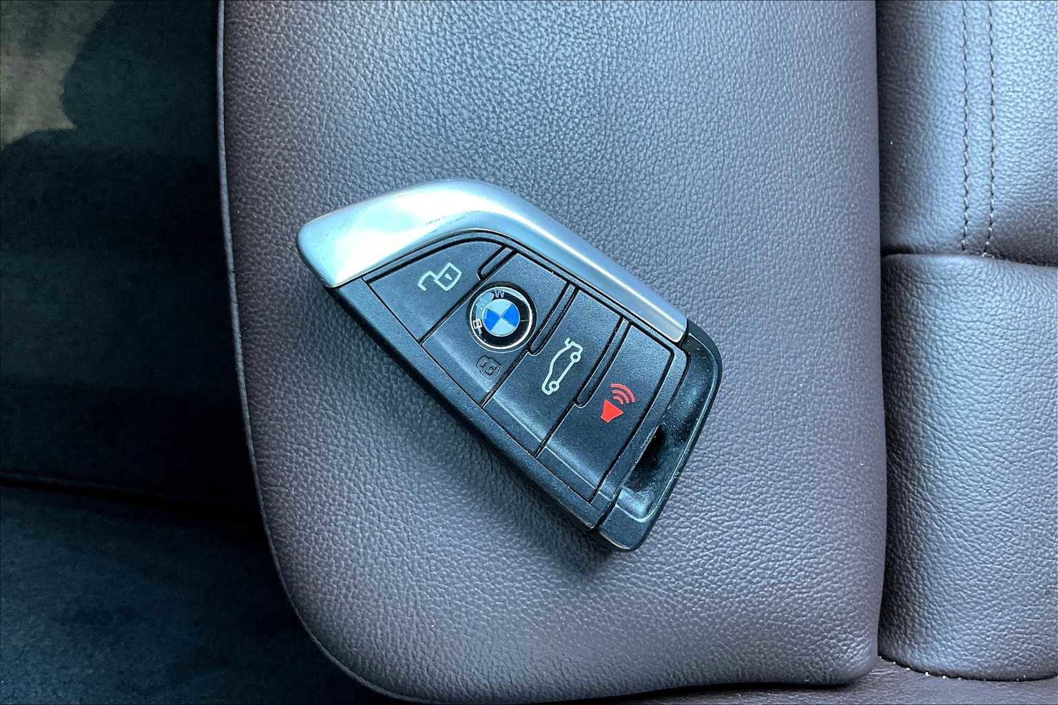 Used 2020 BMW X3 xDrive30i w/ M Sport Package 2 AWD/4WD image 14