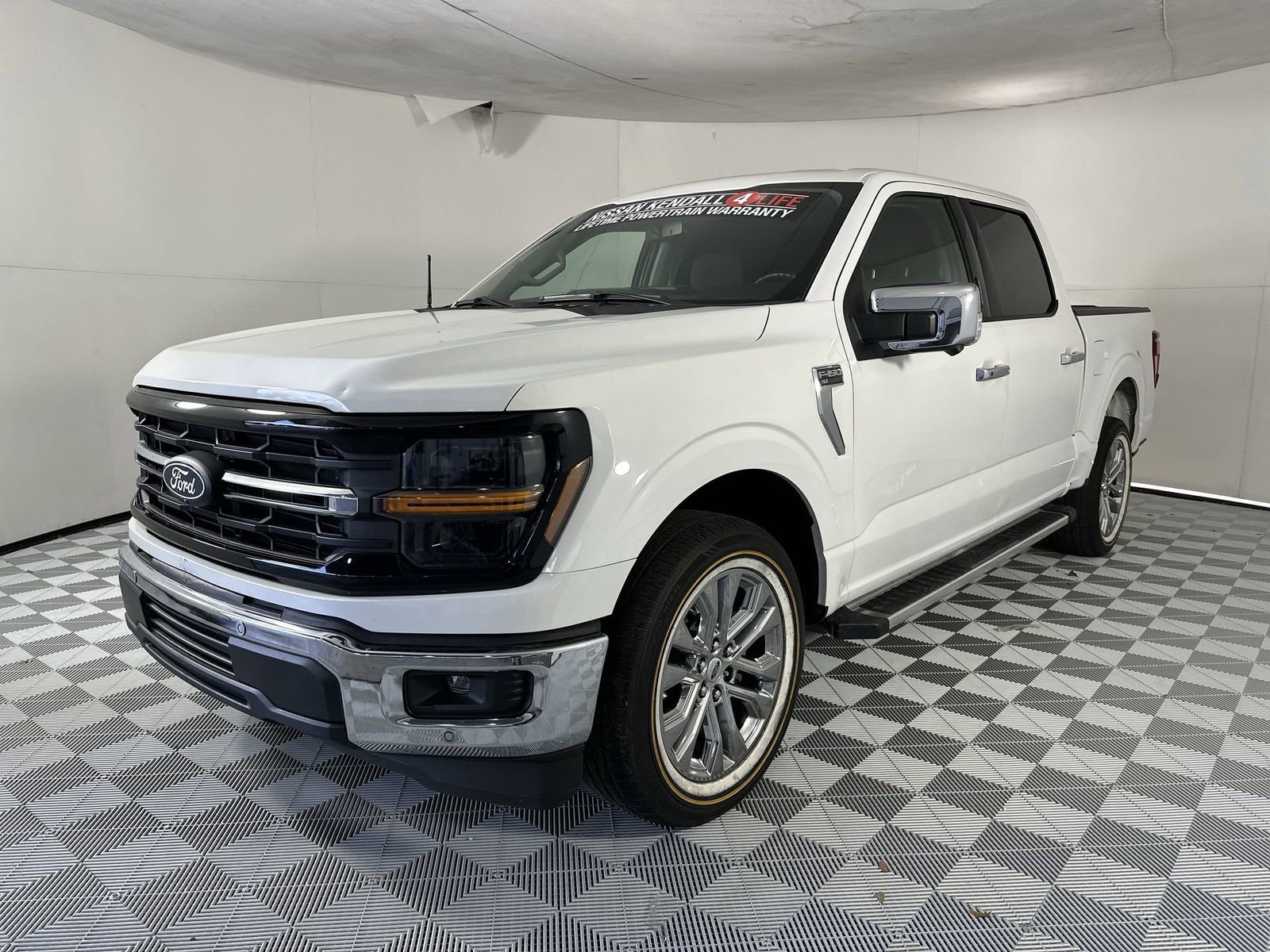 Used 2024 Ford F150 XLT w/ Equipment Group 302A MID RWD image 4