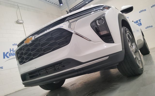 Used 2024 Chevrolet Trax LT image 47