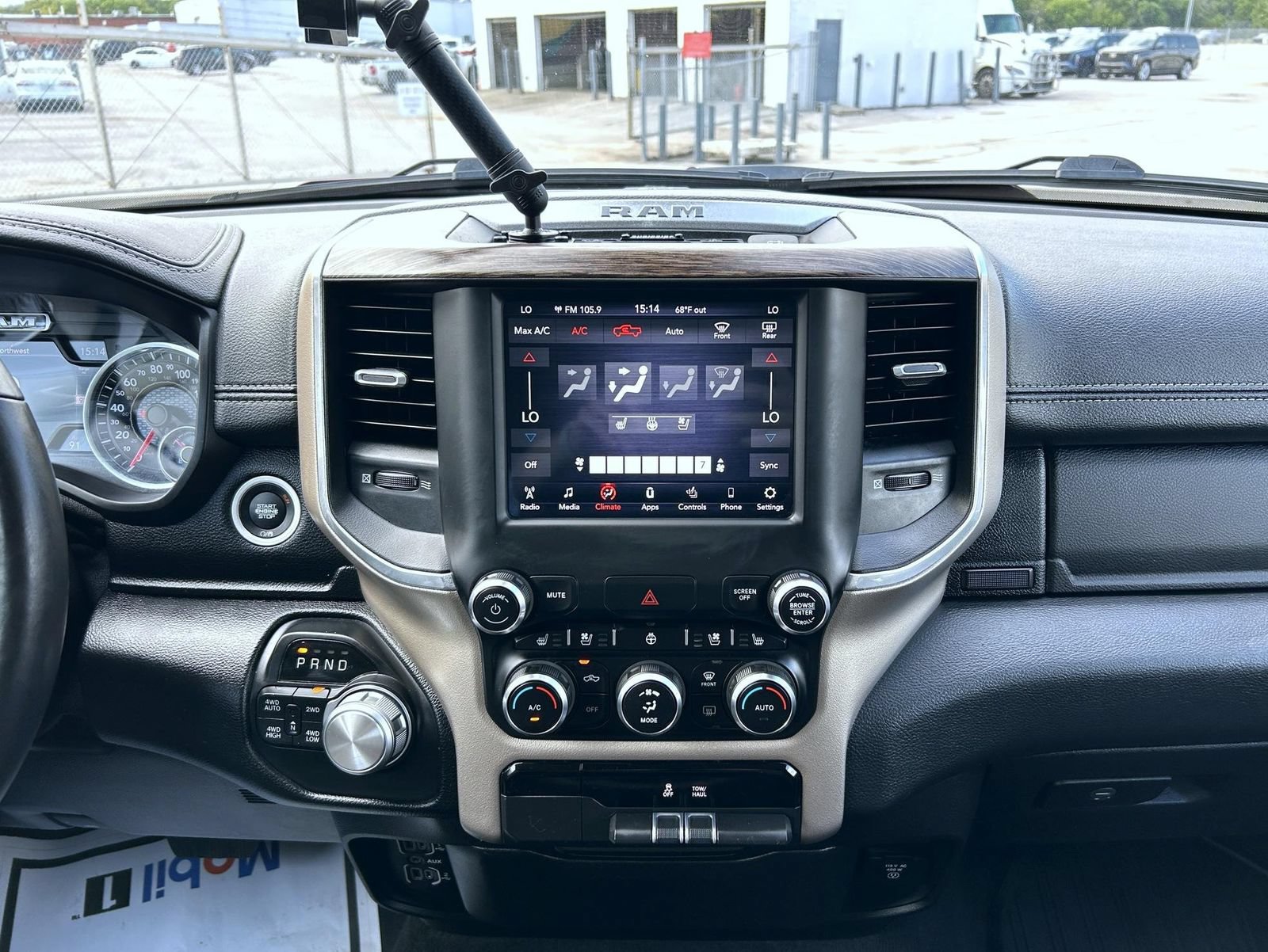 Used 2020 RAM 1500 Laramie AWD/4WD image 14