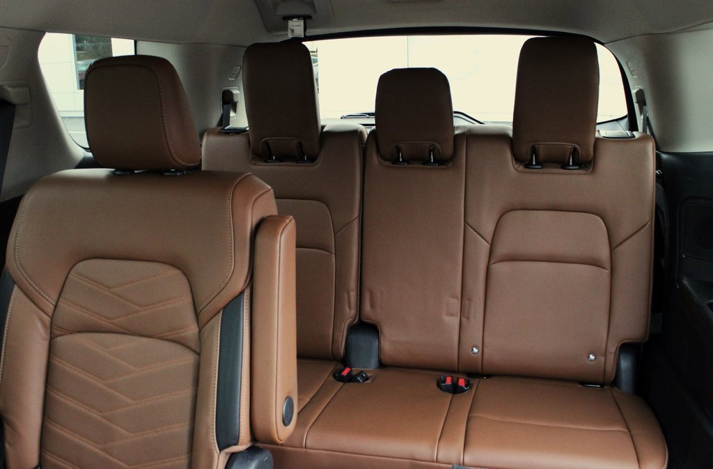 Certified 2023 Nissan Pathfinder Platinum image 23