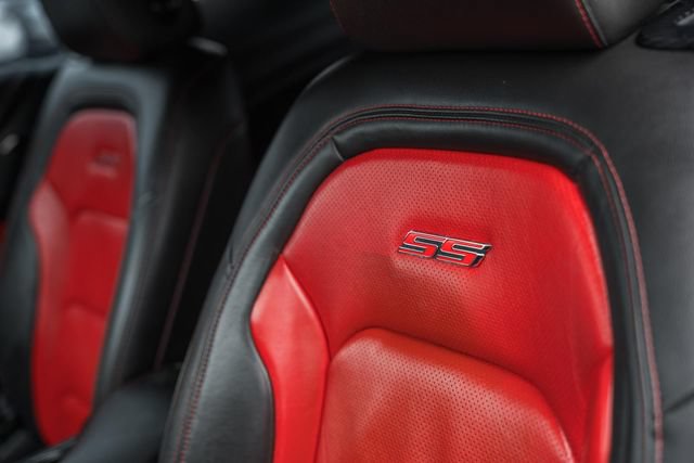 Used 2016 Chevrolet Camaro SS RWD image 34