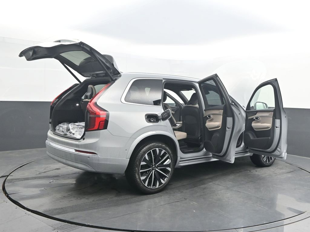 New 2026 Volvo XC90 B6 Plus w/ Protection Package Premier image 39