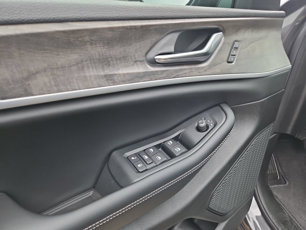 New 2026 Jeep Grand Cherokee Summit AWD/4WD image 19