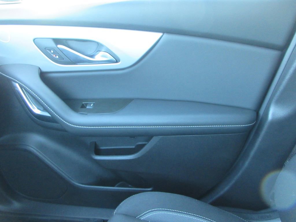 Used 2024 Chevrolet Blazer LT w/ Redline Edition image 33