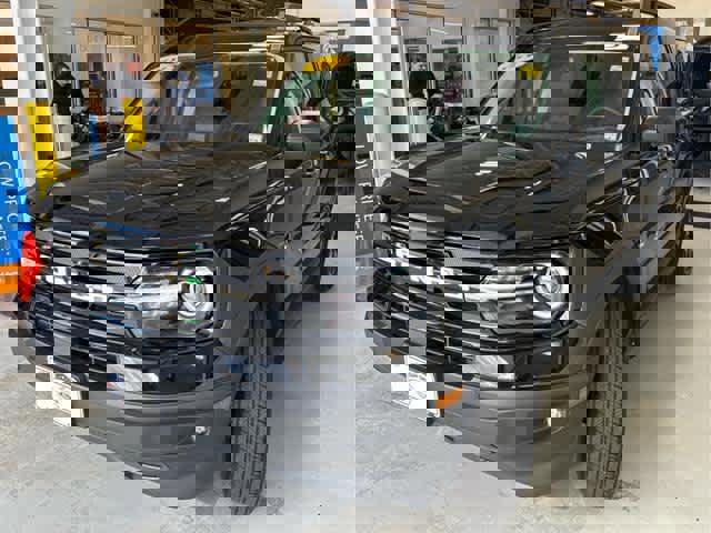 Used 2024 Ford Bronco Sport Outer Banks w/ Tech Package image 3