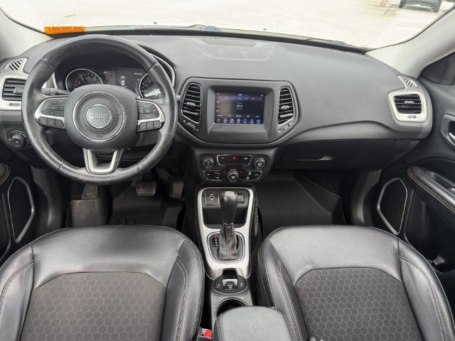 Used 2019 Jeep Compass Latitude w/ Popular Equipment Group FWD image 14