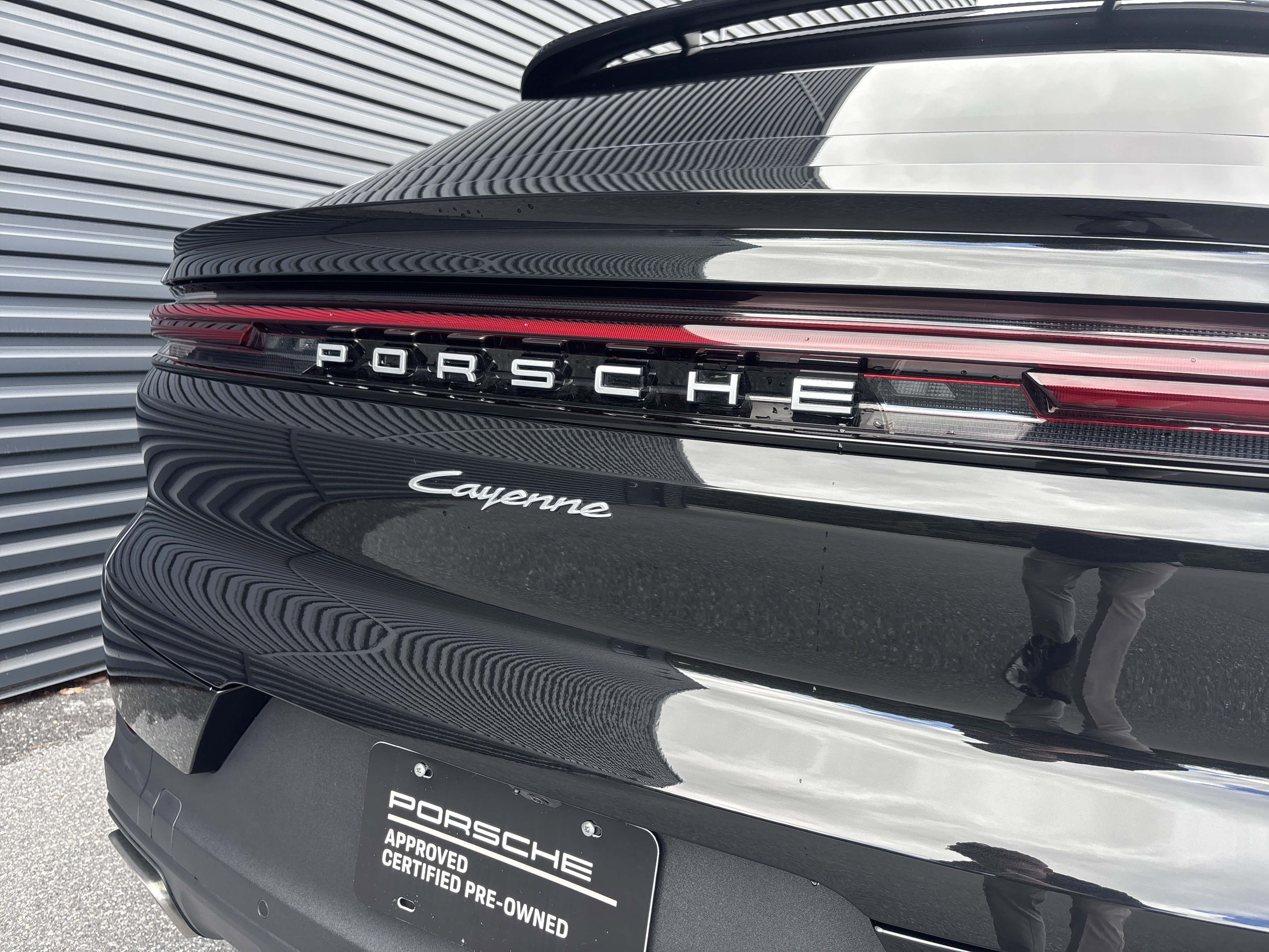 Certified 2024 Porsche Cayenne Coupe image 22