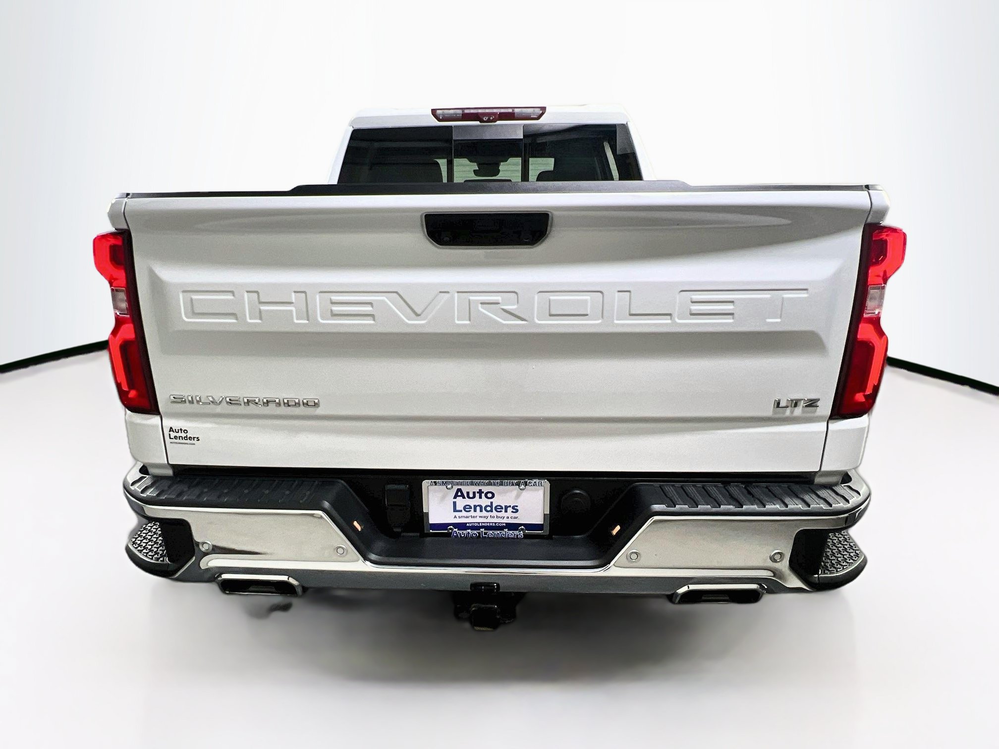 Used 2024 Chevrolet Silverado 1500 LTZ AWD/4WD image 6