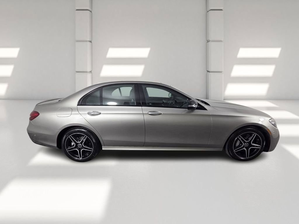 Used 2023 Mercedes-Benz E 350 4MATIC Sedan image 4