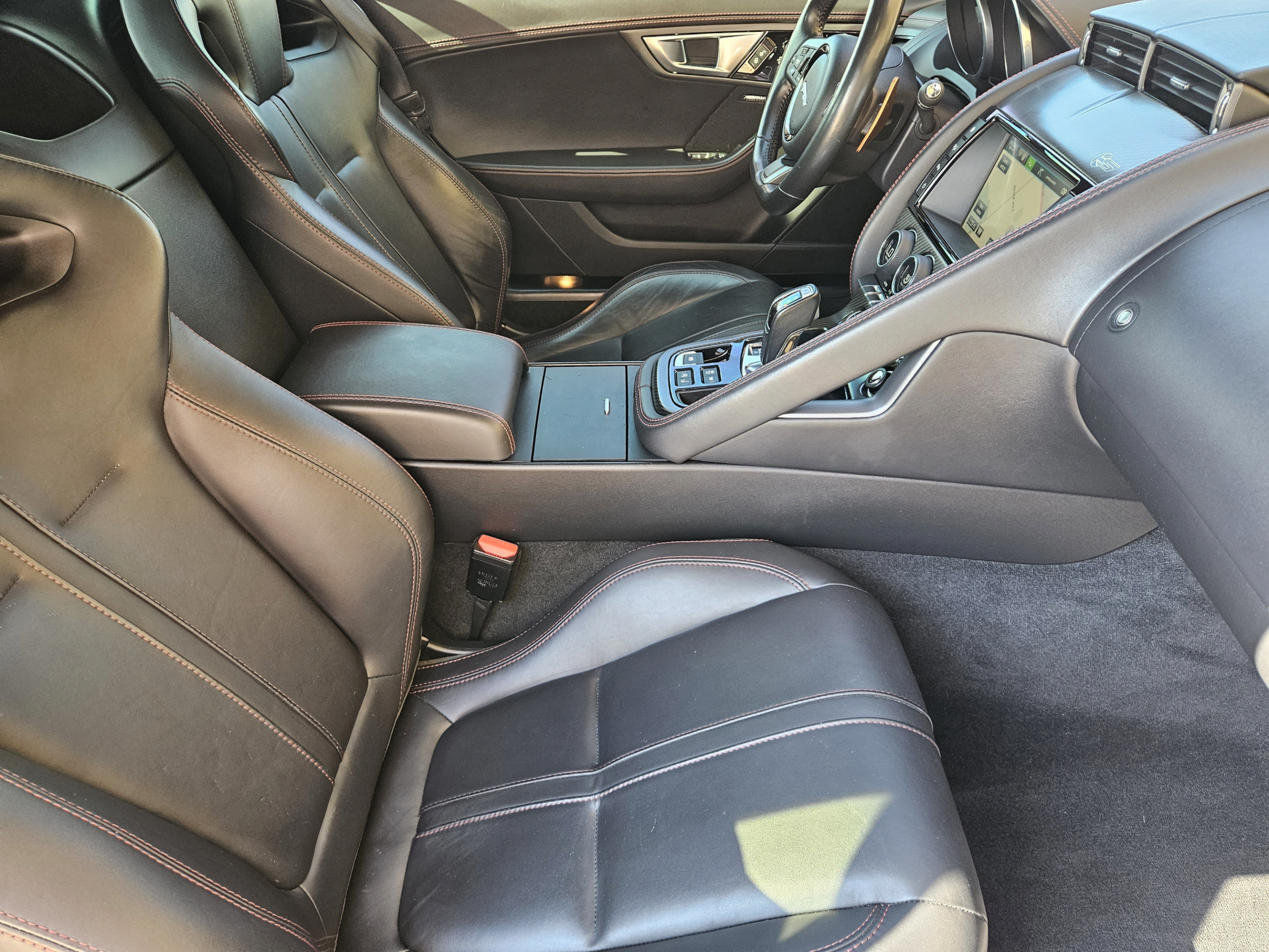 Used 2017 Jaguar F-TYPE S RWD image 12
