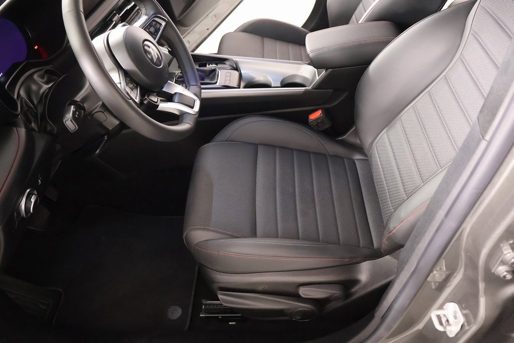 Used 2023 Dodge Hornet GT w/ GT Blacktop Package image 10