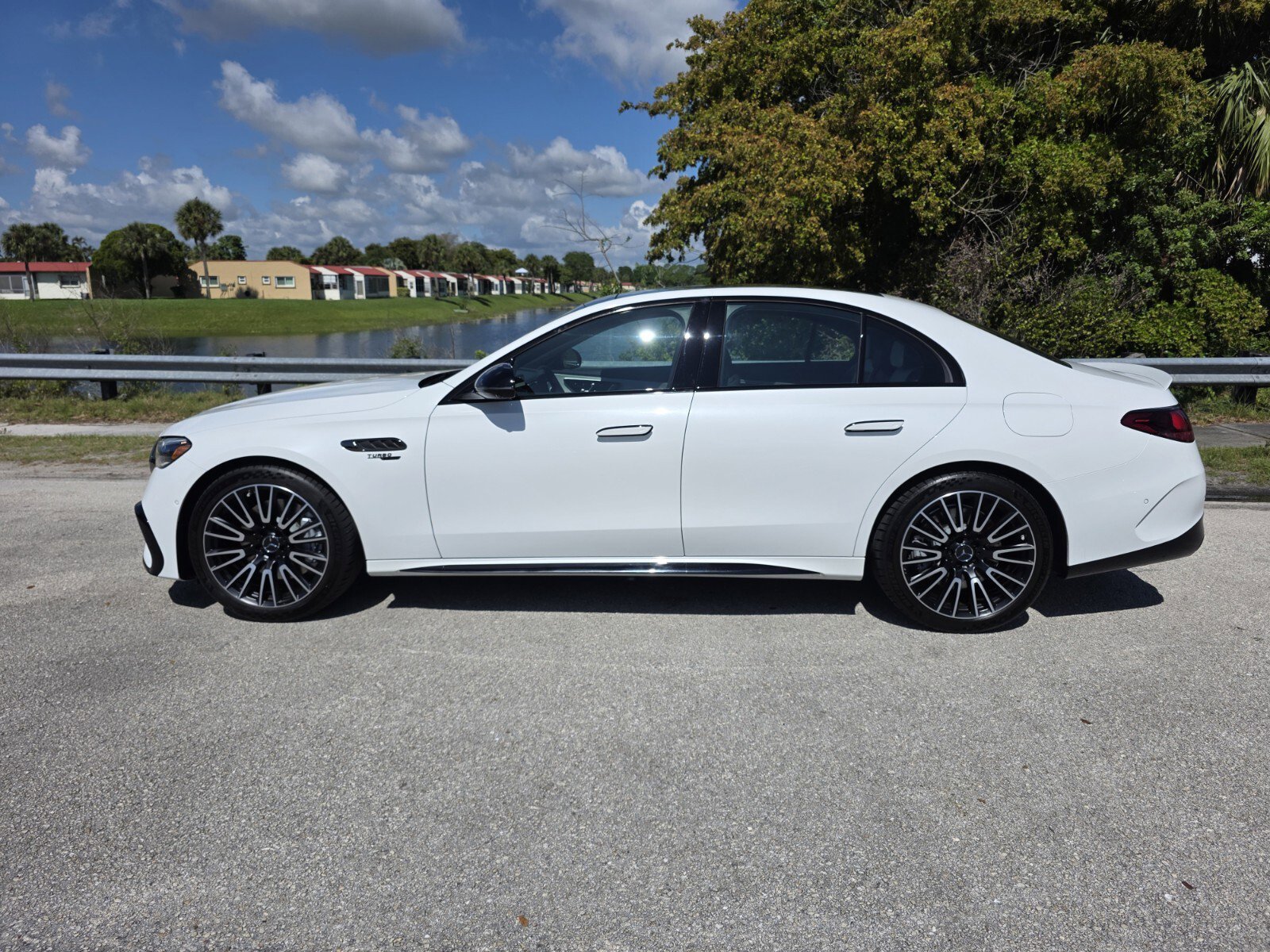 Used 2026 Mercedes-Benz E 53 AMG e 4MATIC Sedan image 7
