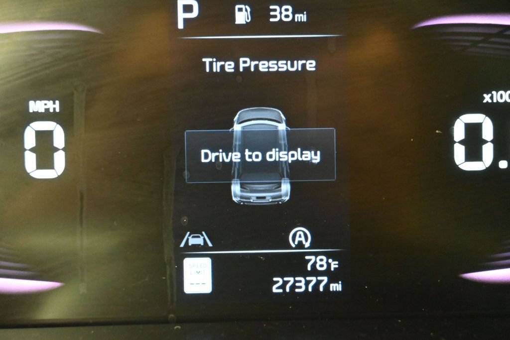 Certified 2023 Kia Soul LX w/ Option Group 015 FWD image 16