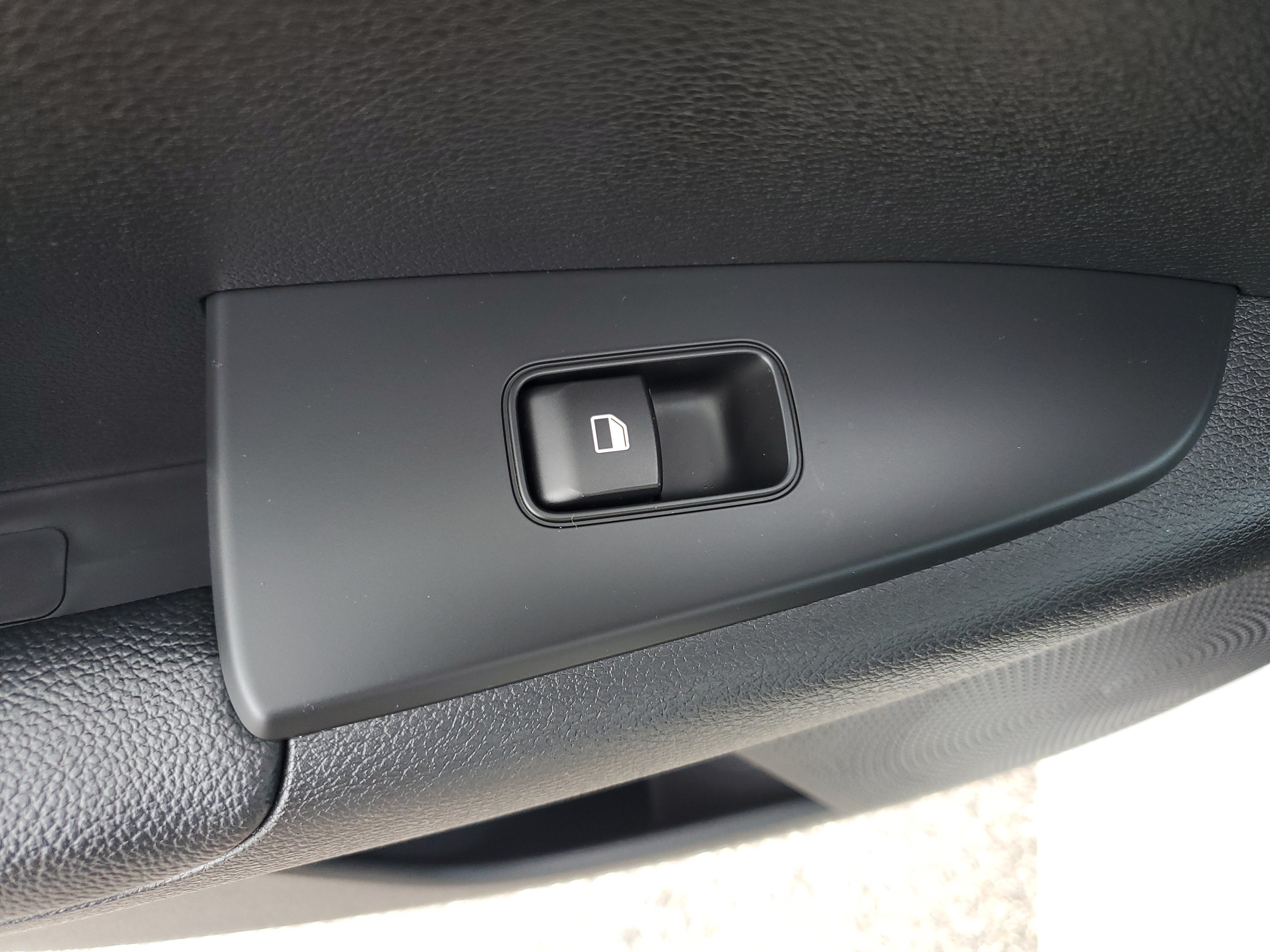 Certified 2022 Kia Forte LXS w/ LXS Technology Package FWD image 14