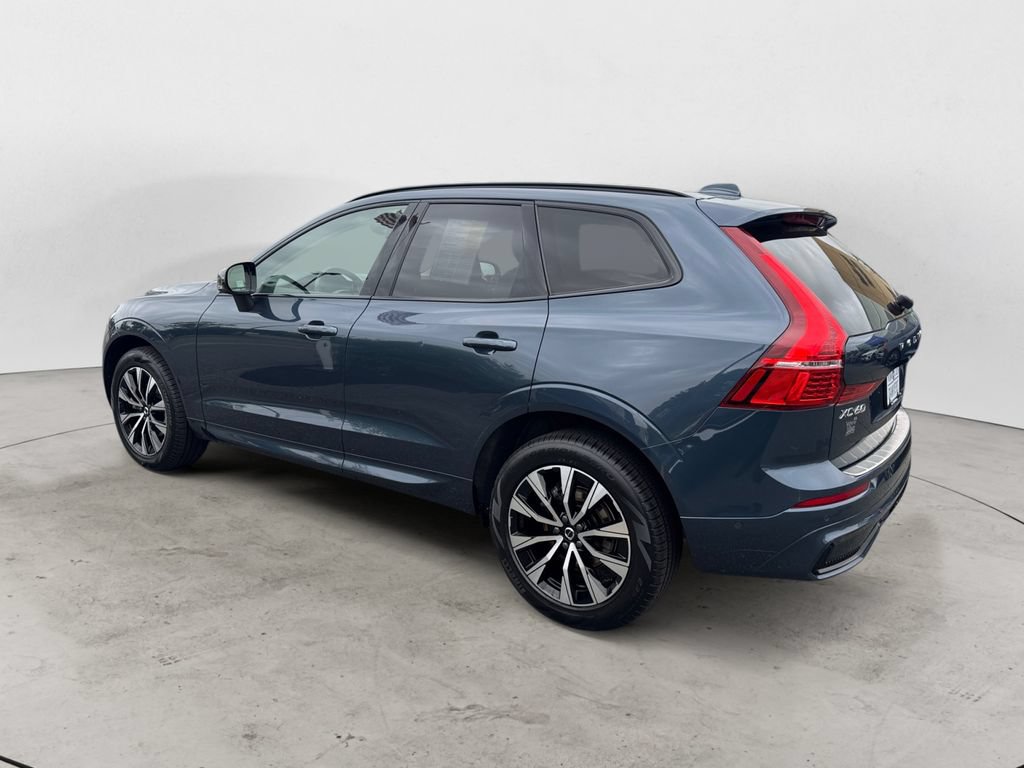 Certified 2025 Volvo XC60 B5 Plus w/ Protection Package Premier AWD/4WD image 3