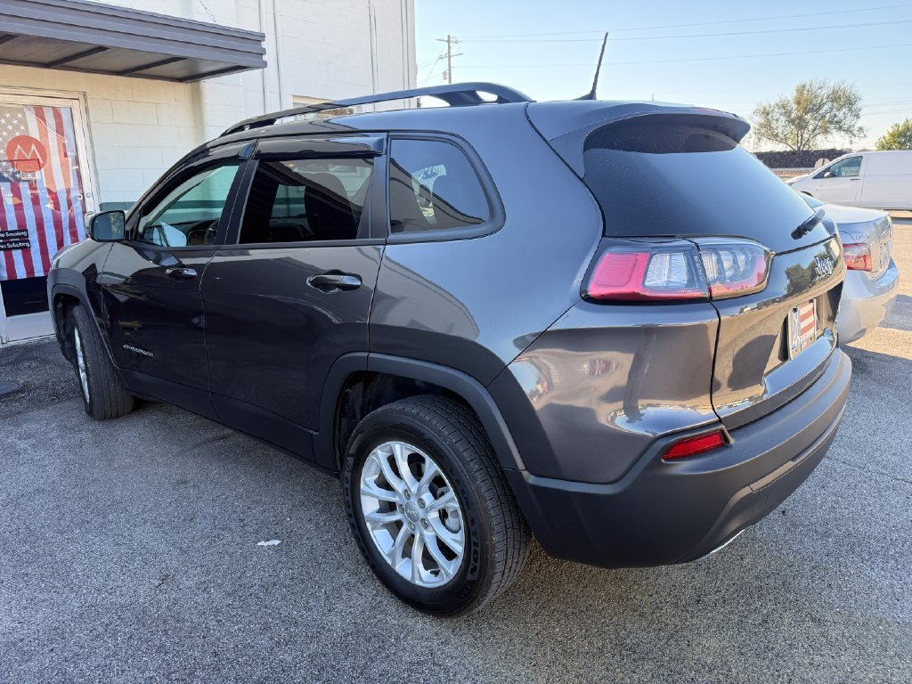 Used 2022 Jeep Cherokee Latitude Lux FWD image 6