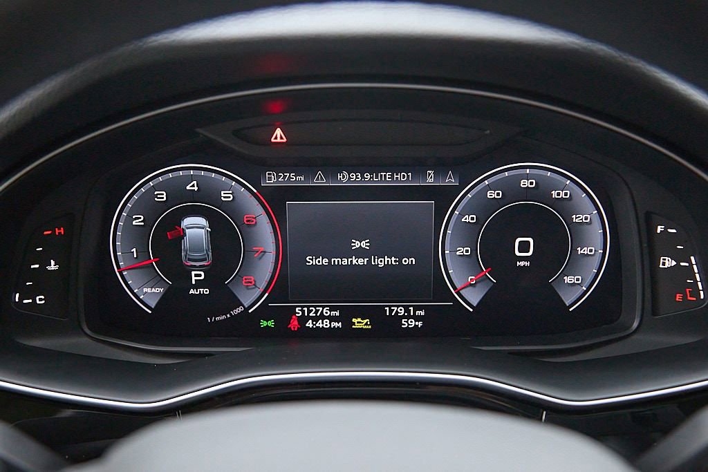 Used 2022 Audi Q8 Premium w/ Convenience Package image 14