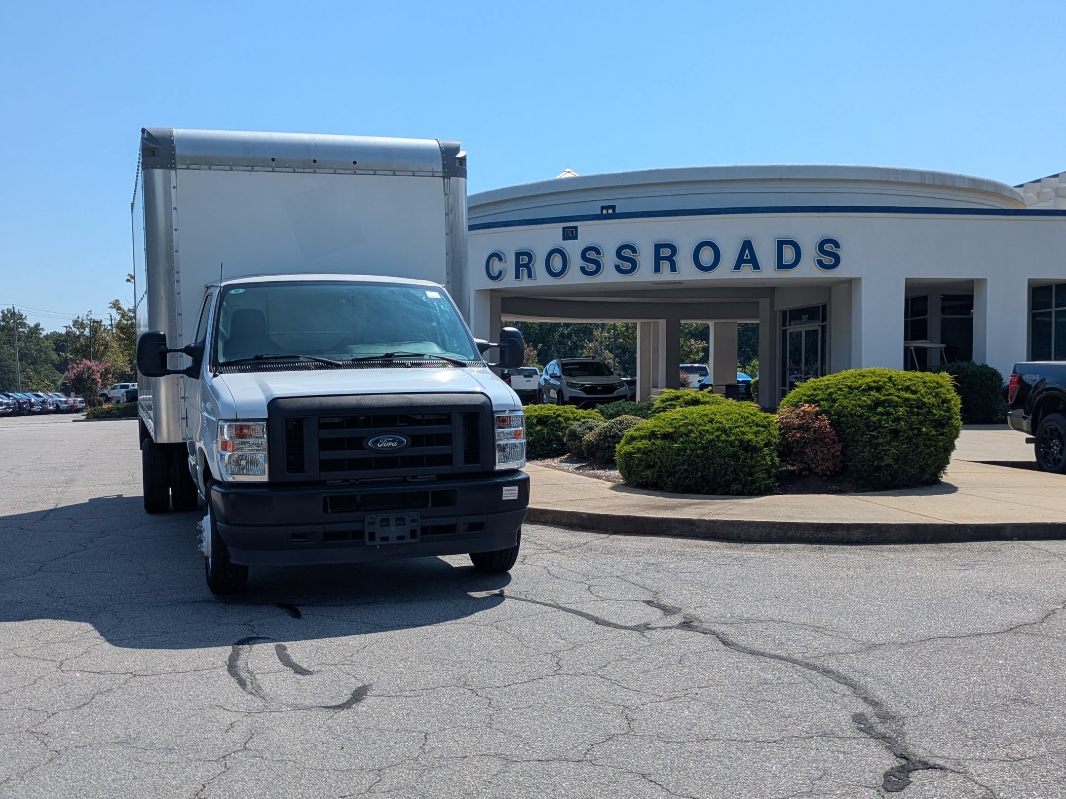 Certified 2024 Ford E-450 and Econoline 450 Super Duty w/ Power Windows & Locks Group
