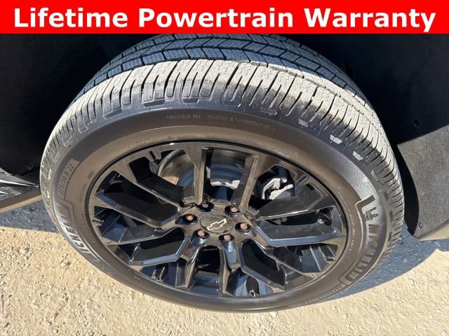 Used 2022 Chevrolet Tahoe RST w/ Sport Performance Package image 31