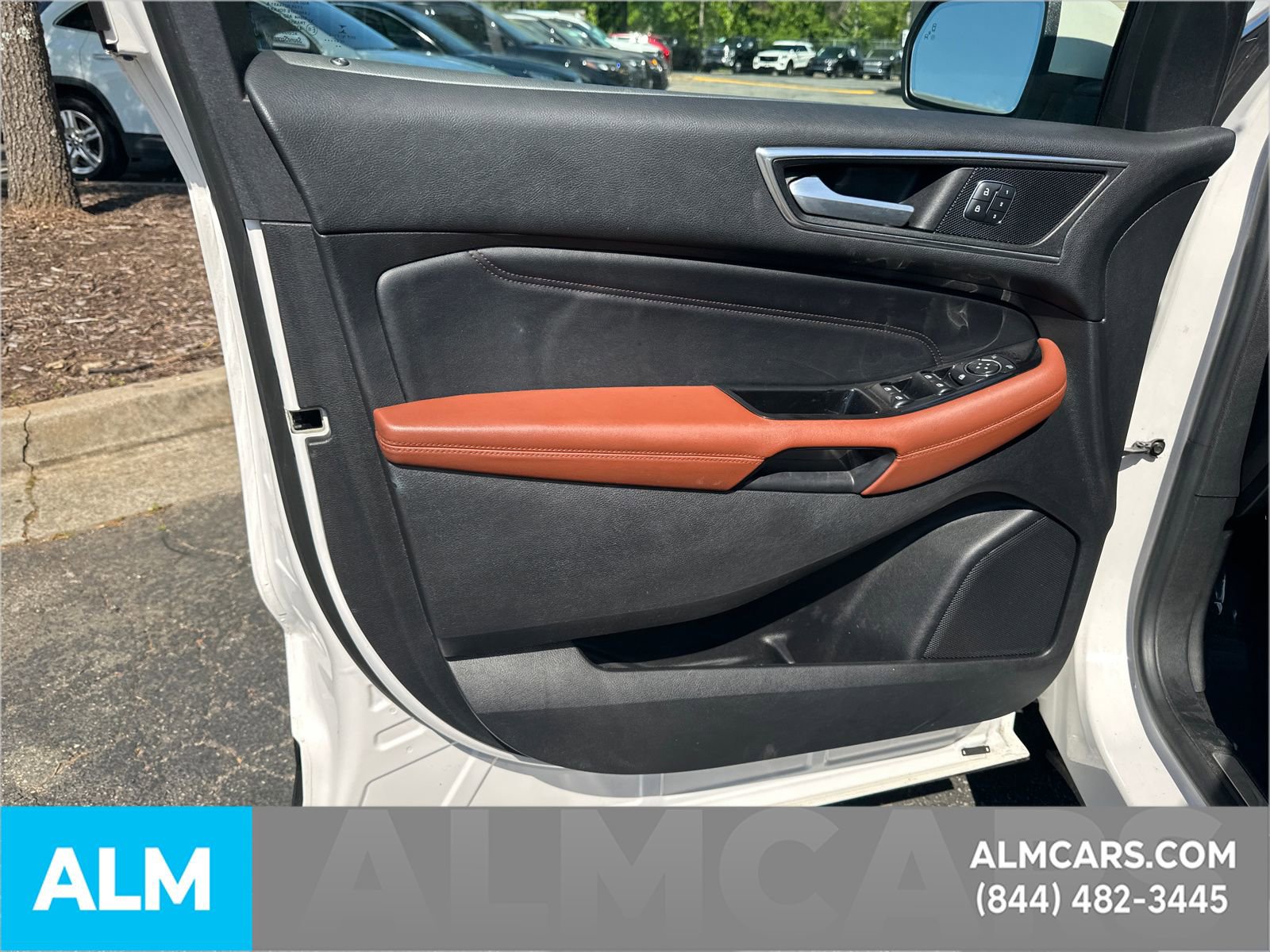 Used 2016 Ford Edge Titanium w/ Equipment Group 302A AWD/4WD image 11