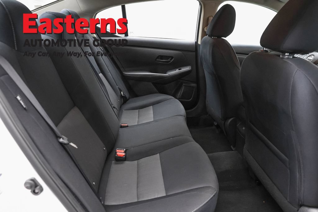Used 2024 Nissan Sentra SV FWD image 25