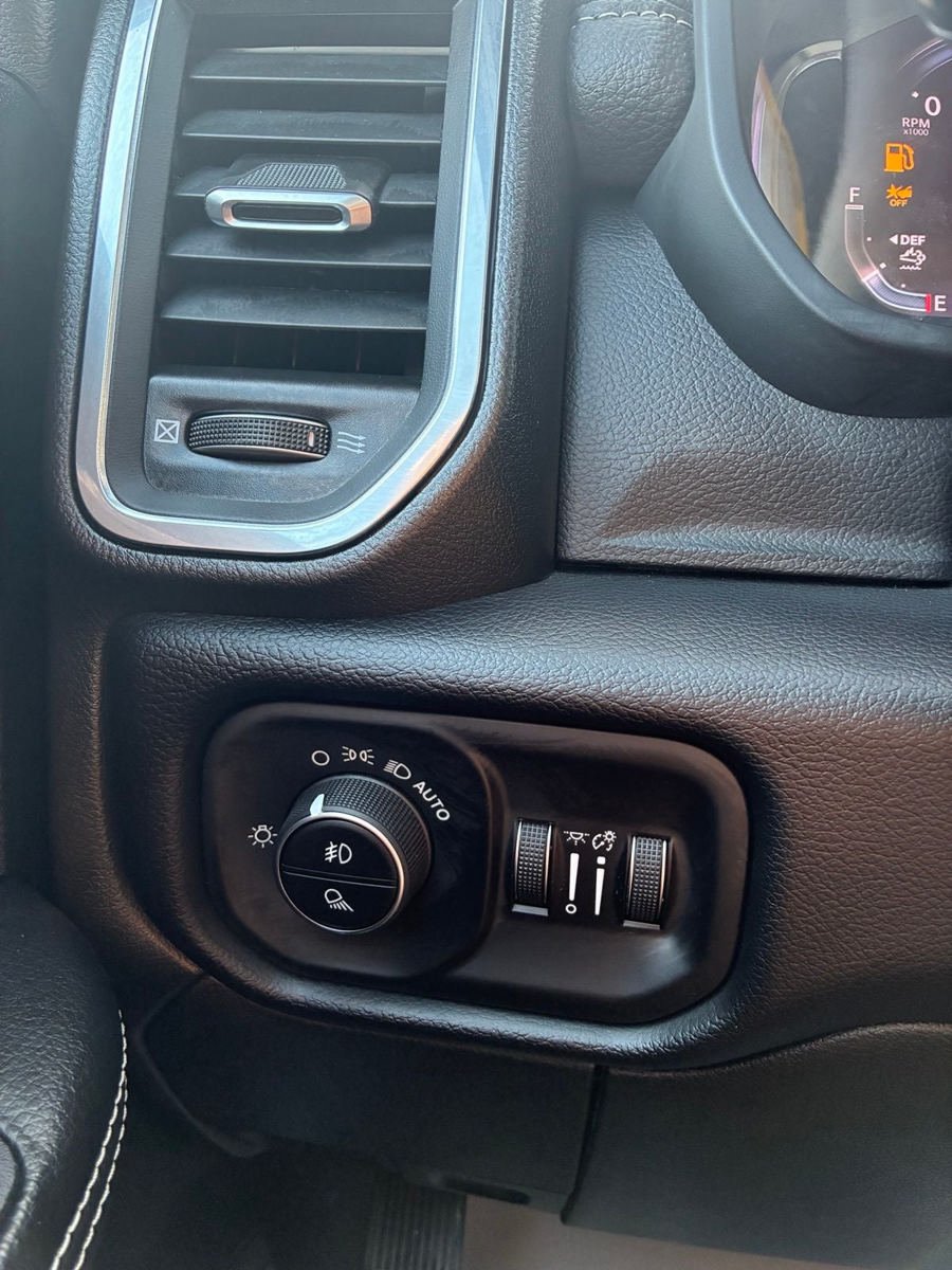 New 2026 RAM 3500 Laramie w/ Night Edition AWD/4WD image 24