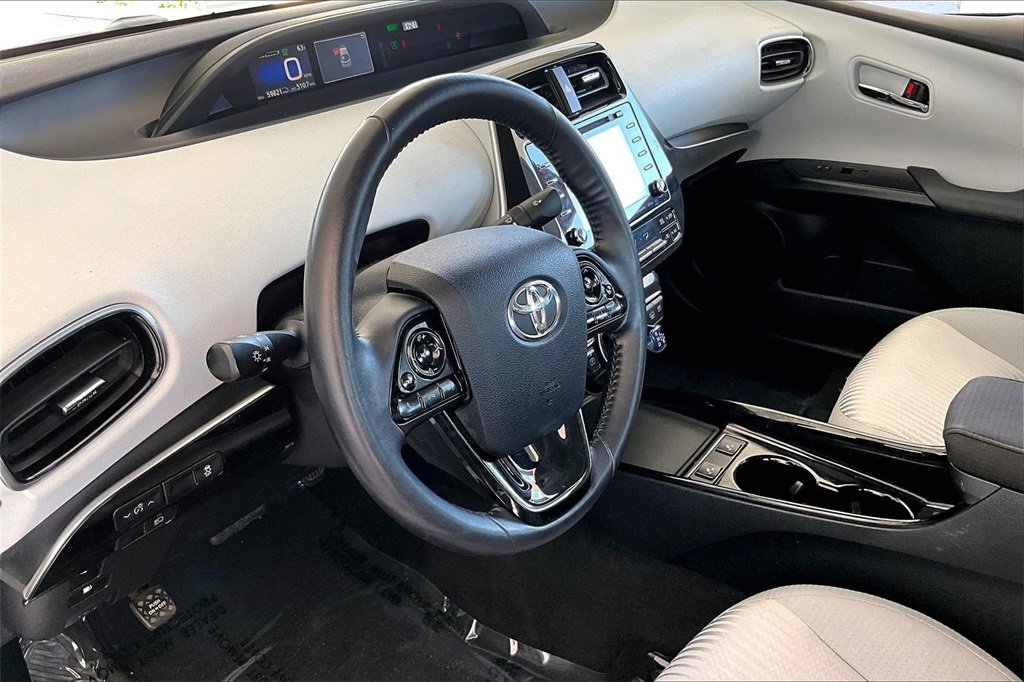 Certified 2020 Toyota Prius Prime LE image 17