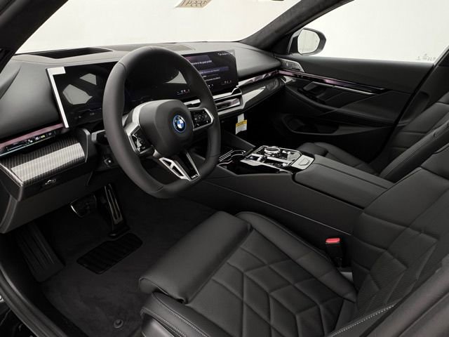 New 2027 BMW i5 xDrive40 AWD/4WD image 9
