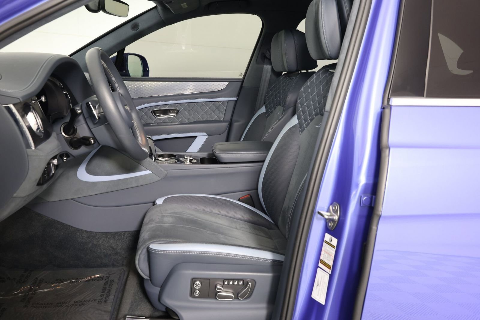 Certified 2023 Bentley Bentayga Speed image 2