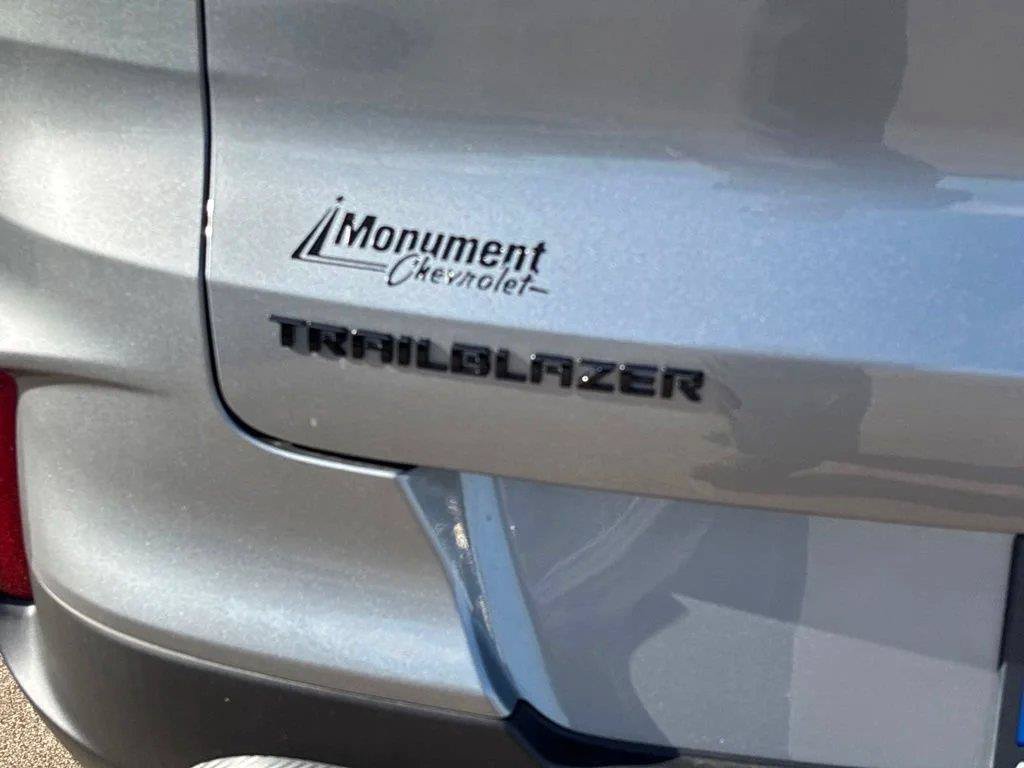 Used 2026 Chevrolet TrailBlazer RS FWD image 13