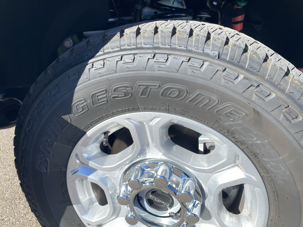 New 2026 Ford F250 4x4 Crew Cab Super Duty image 3