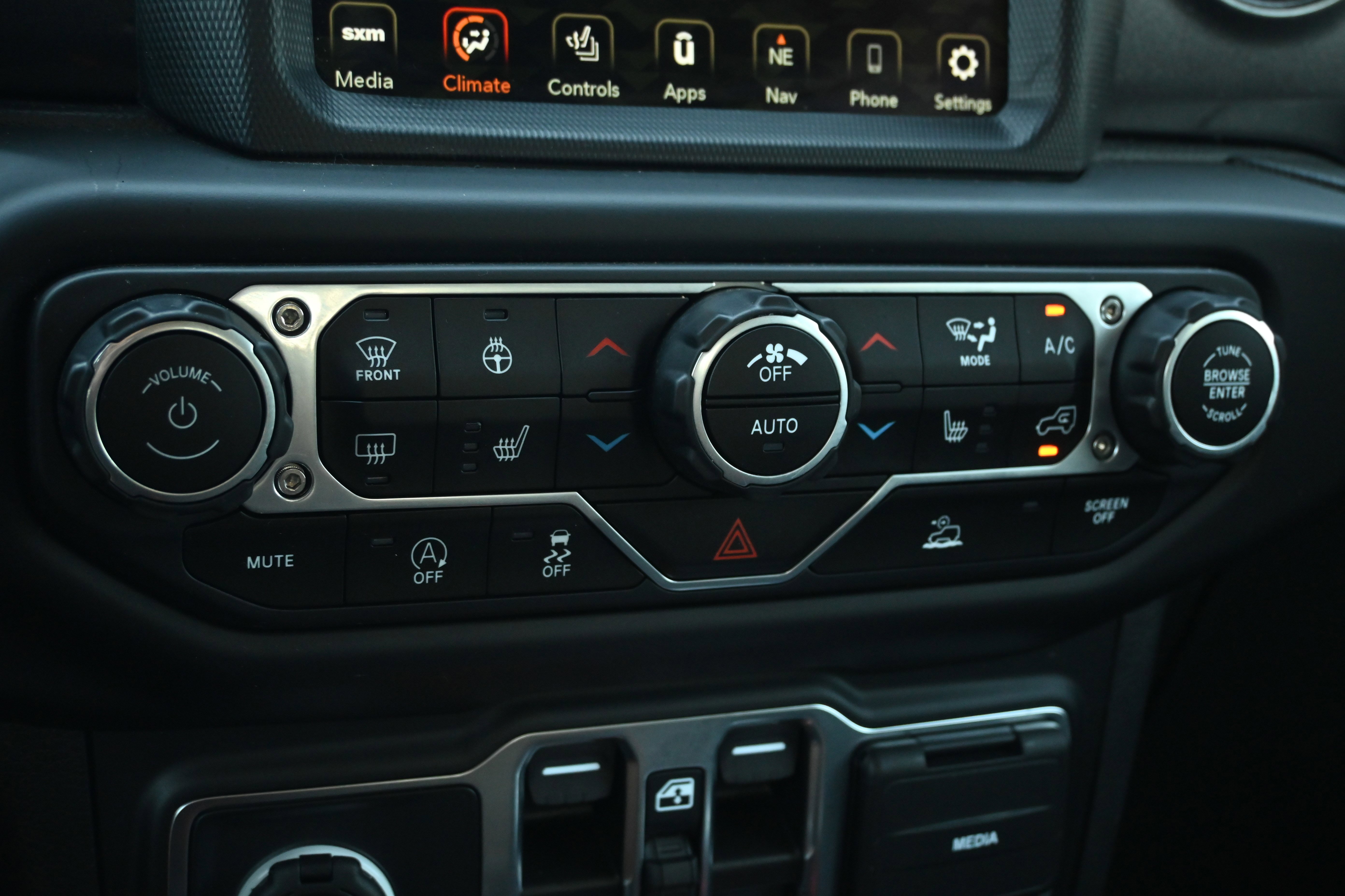 Used 2022 Jeep Gladiator Sport image 20