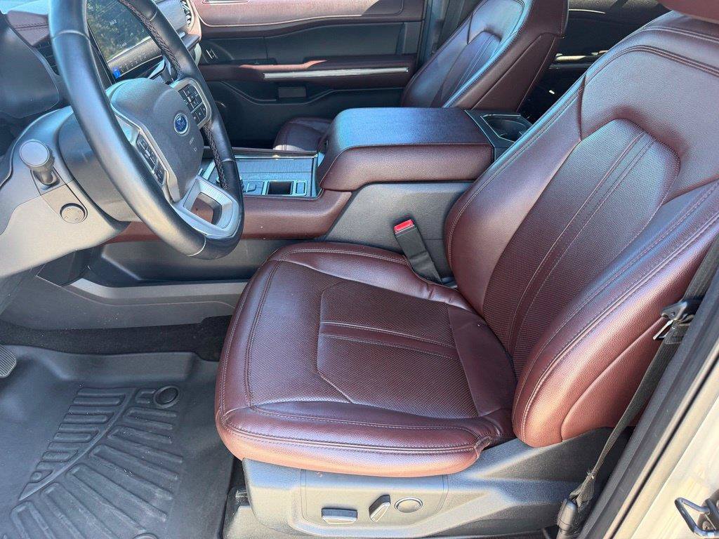Used 2022 Ford Expedition Limited RWD image 10