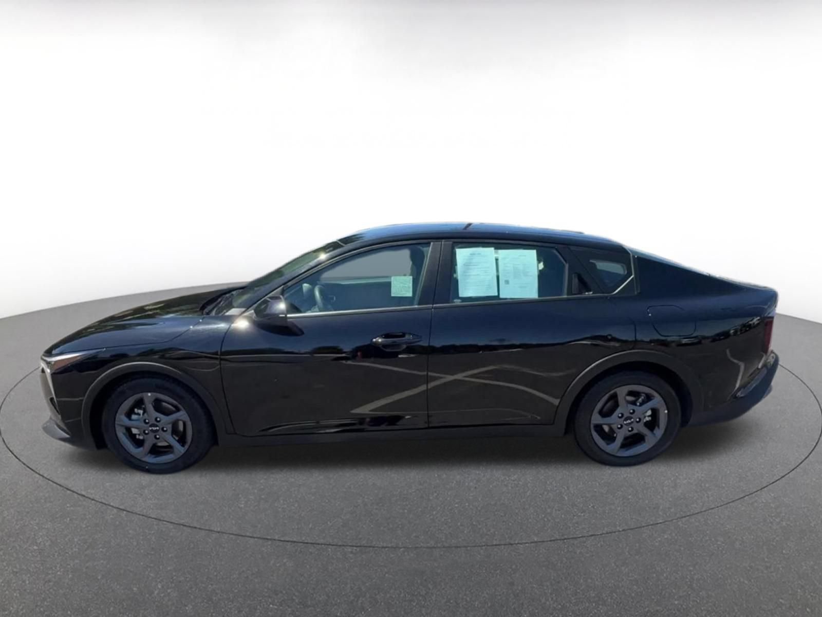 Used 2025 Kia K4 FWD image 9